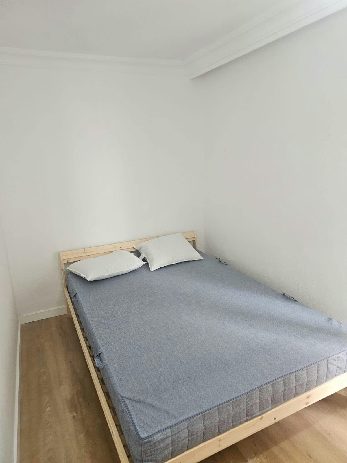 WG-Zimmer zu mieten für 380 € pro Monat in Huelva, Calle Escalerillas