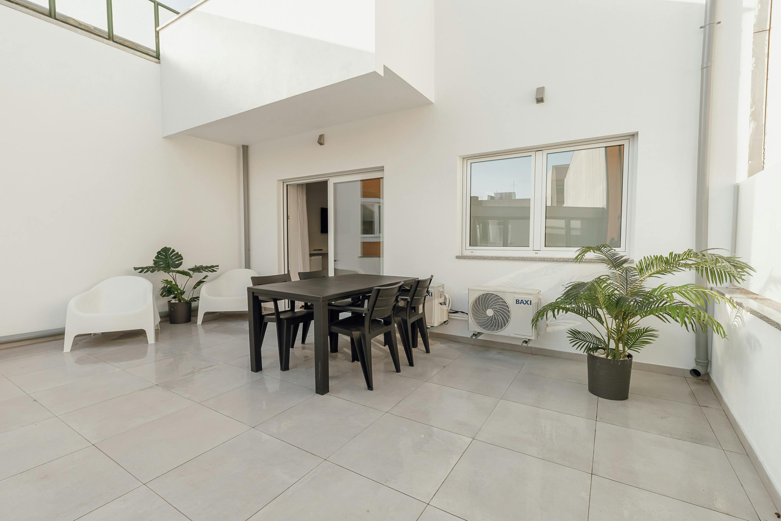 Apartment Porto, 1 bed — photo 2