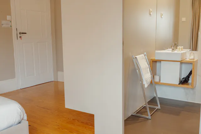1-Bedroom Building in Rua de Egas Moniz, Porto (1683364) room image 100