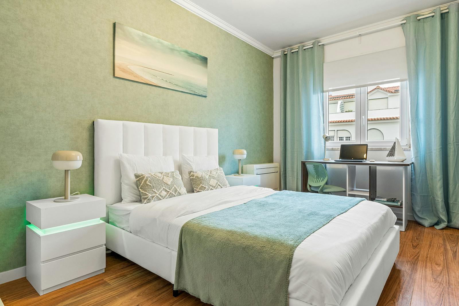 Private room for rent for €505 per month in Oeiras, Rua Associação Desportiva de Oeiras