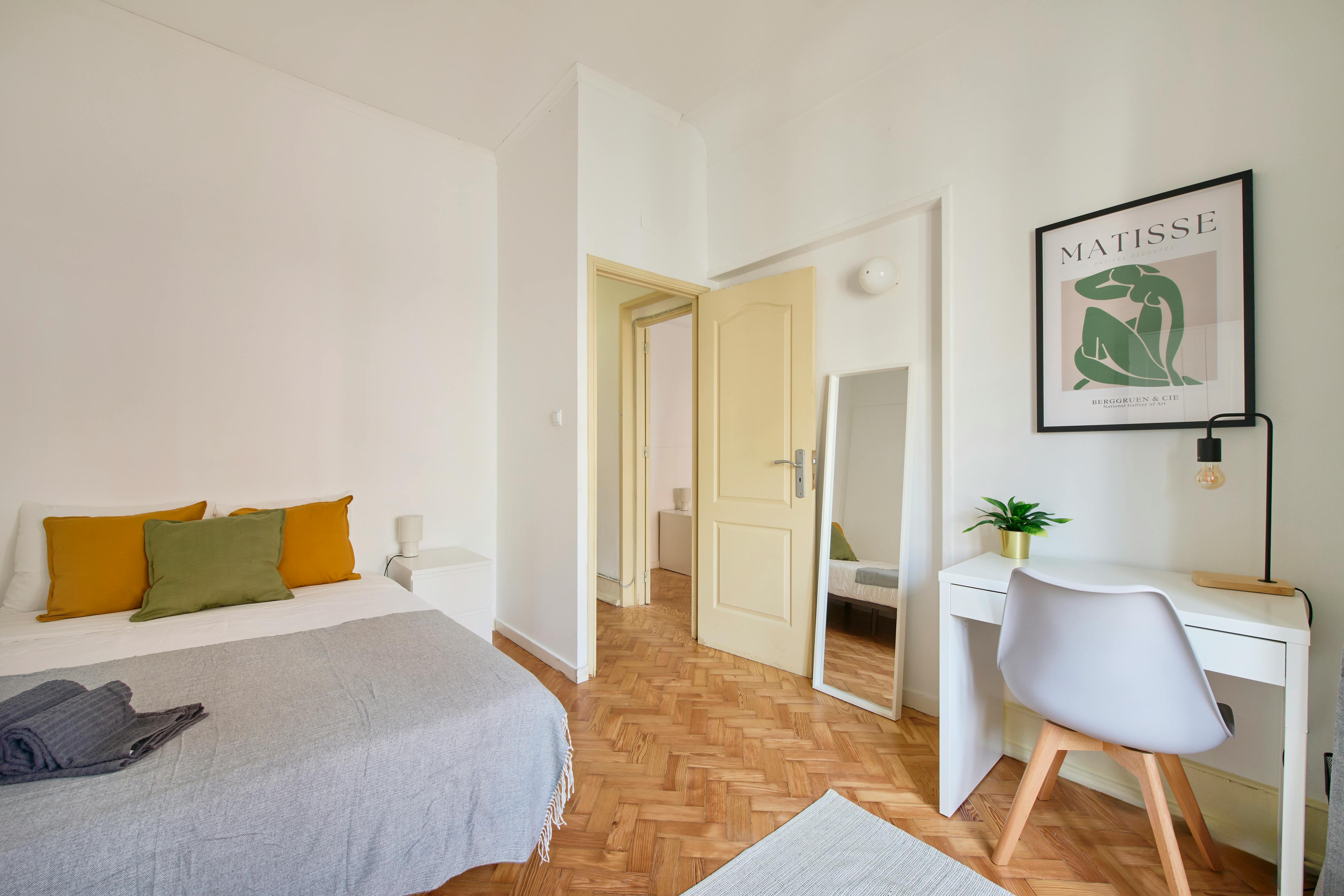 Rua Chaby Pinheiro, Lisbon preview