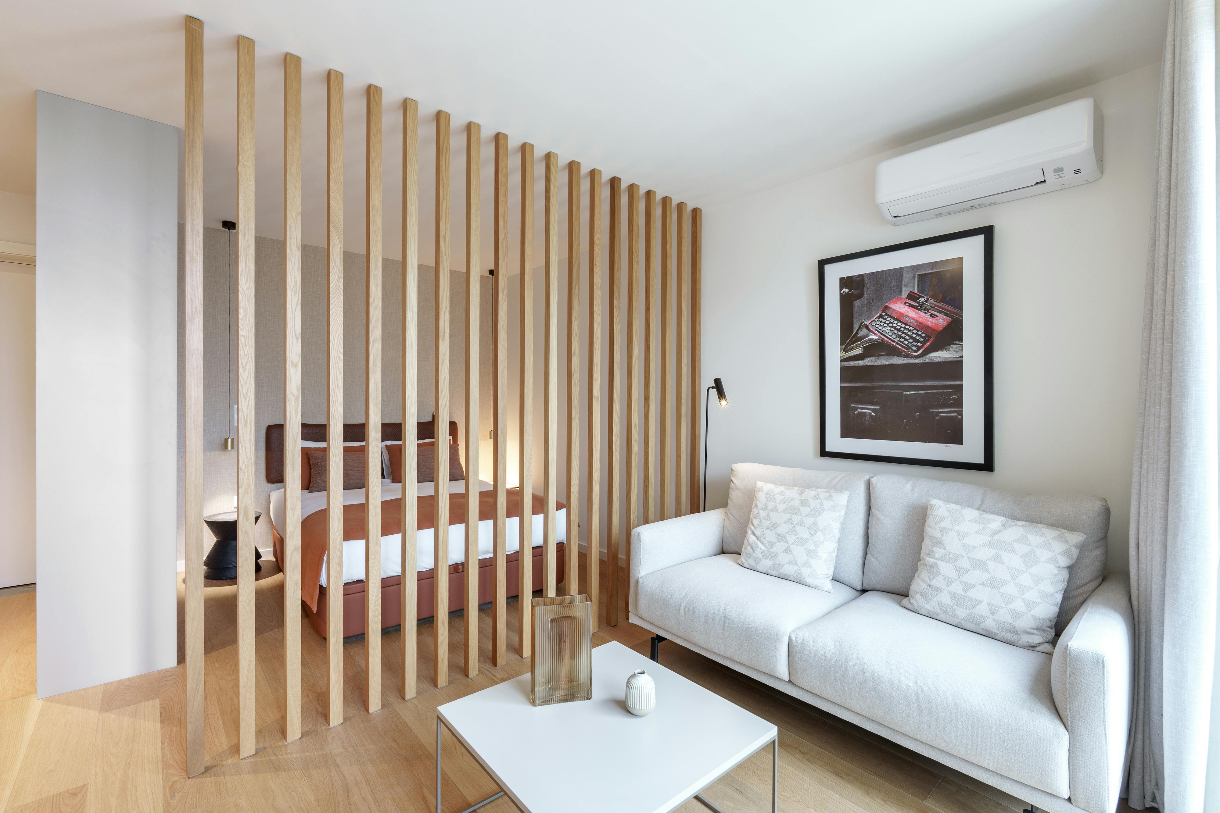 Studio for rent for €1,000 per month in Porto, Praça dos Poveiros