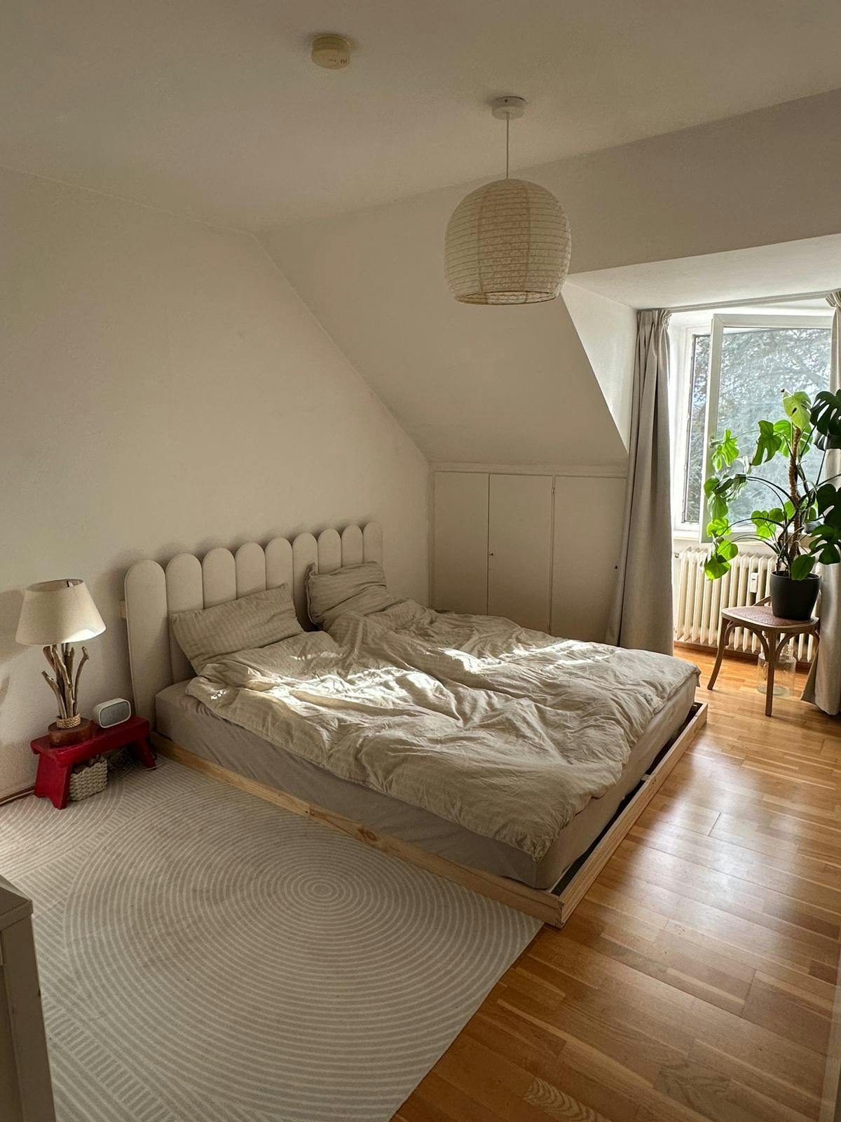 Apartment for rent for €1,200 per month in Frankfurt am Main, Schweinfurter Weg