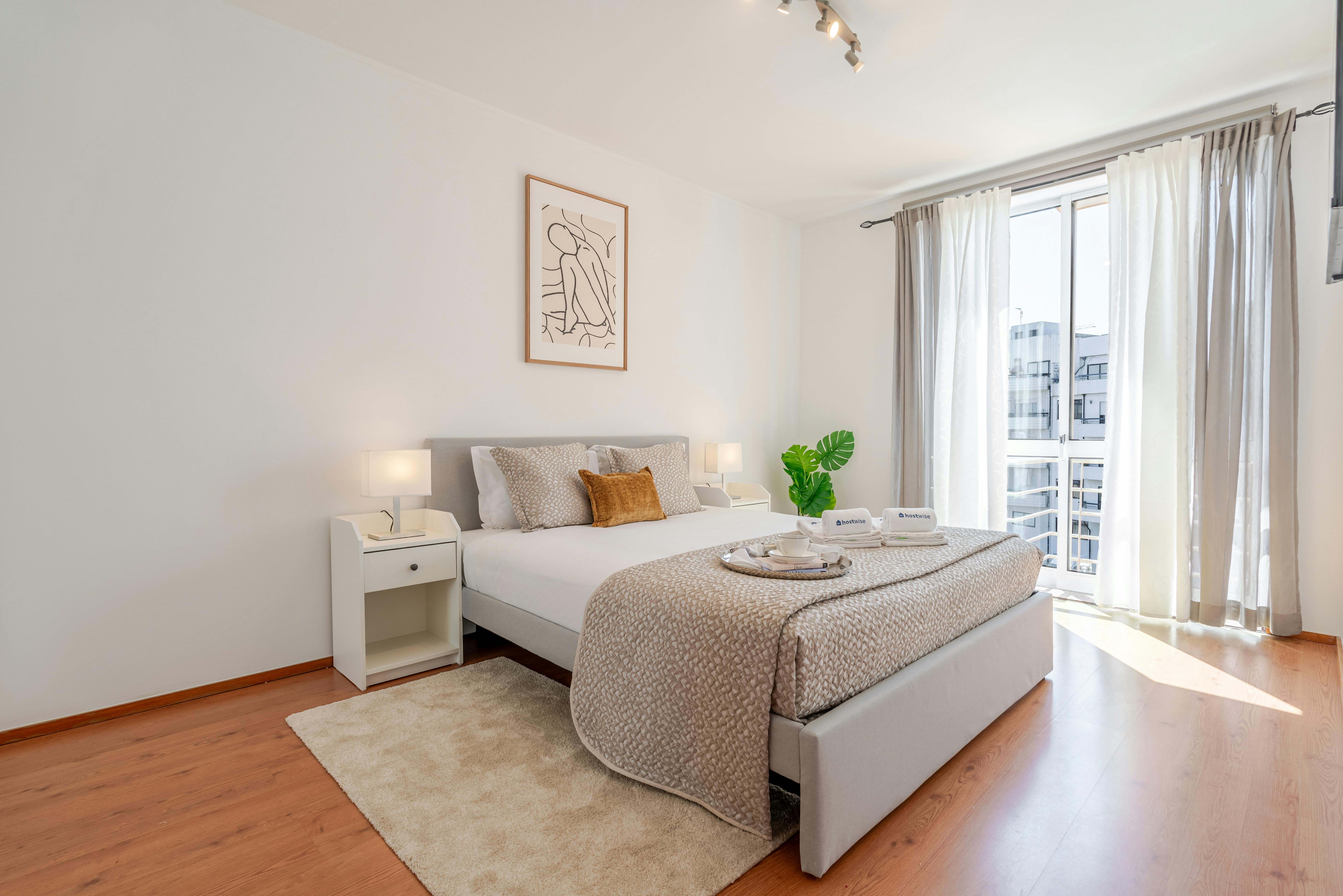 Apartment for rent for €1,290 per month in Oliveira do Douro, Rua Anel