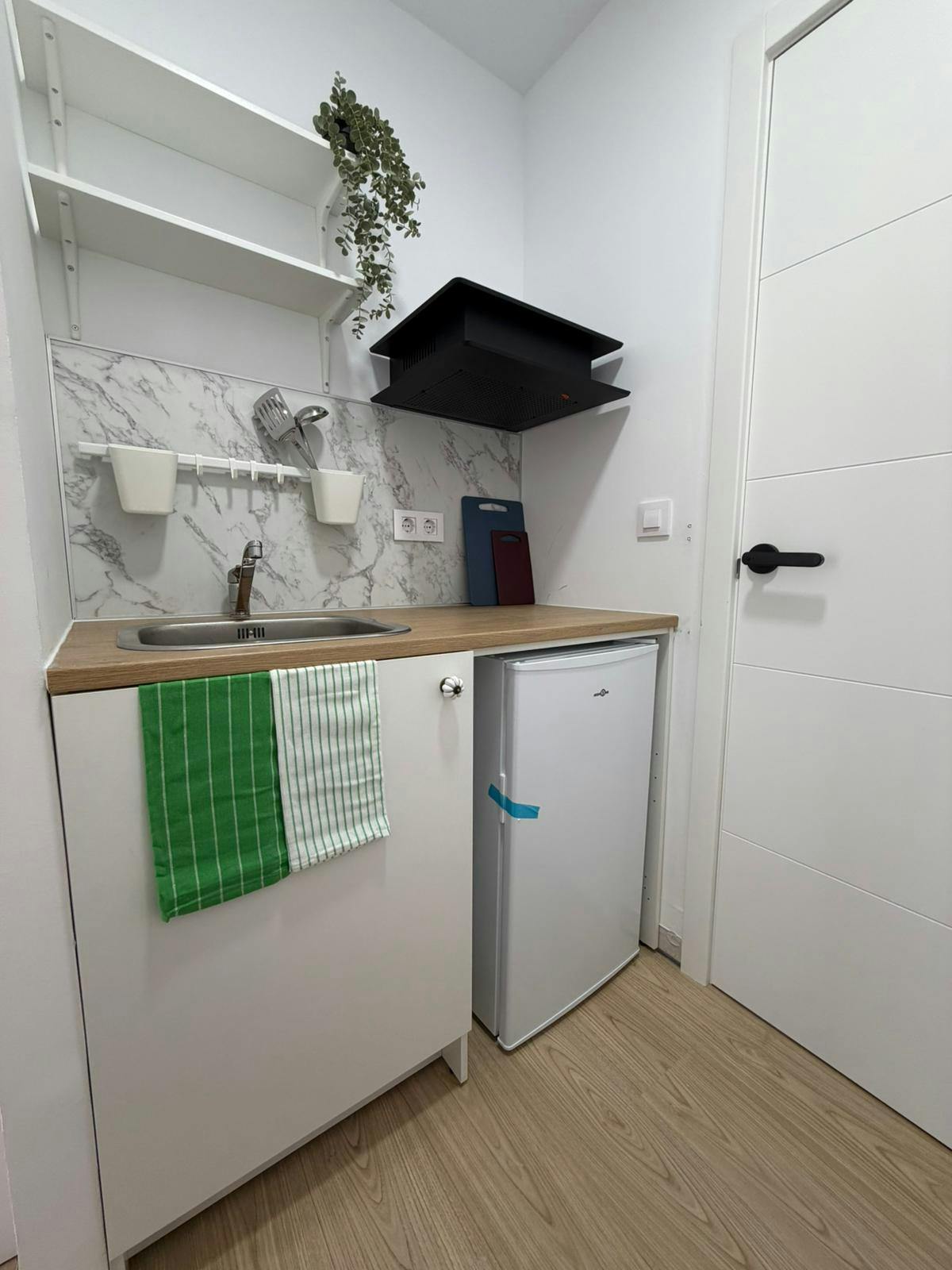 Single room Catarroja, 1 bed, 12m² — photo 3