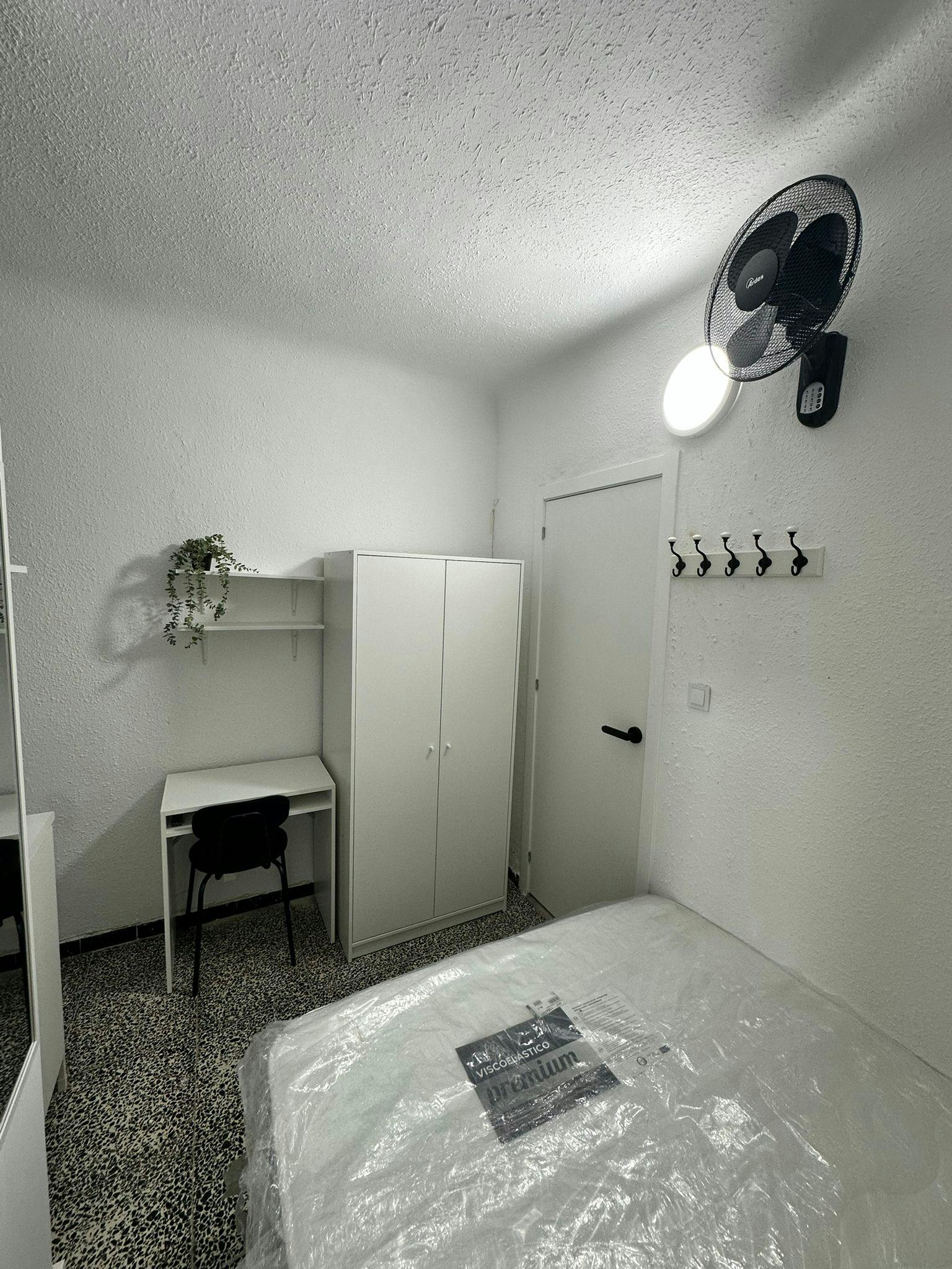 Single room Milano — photo 31