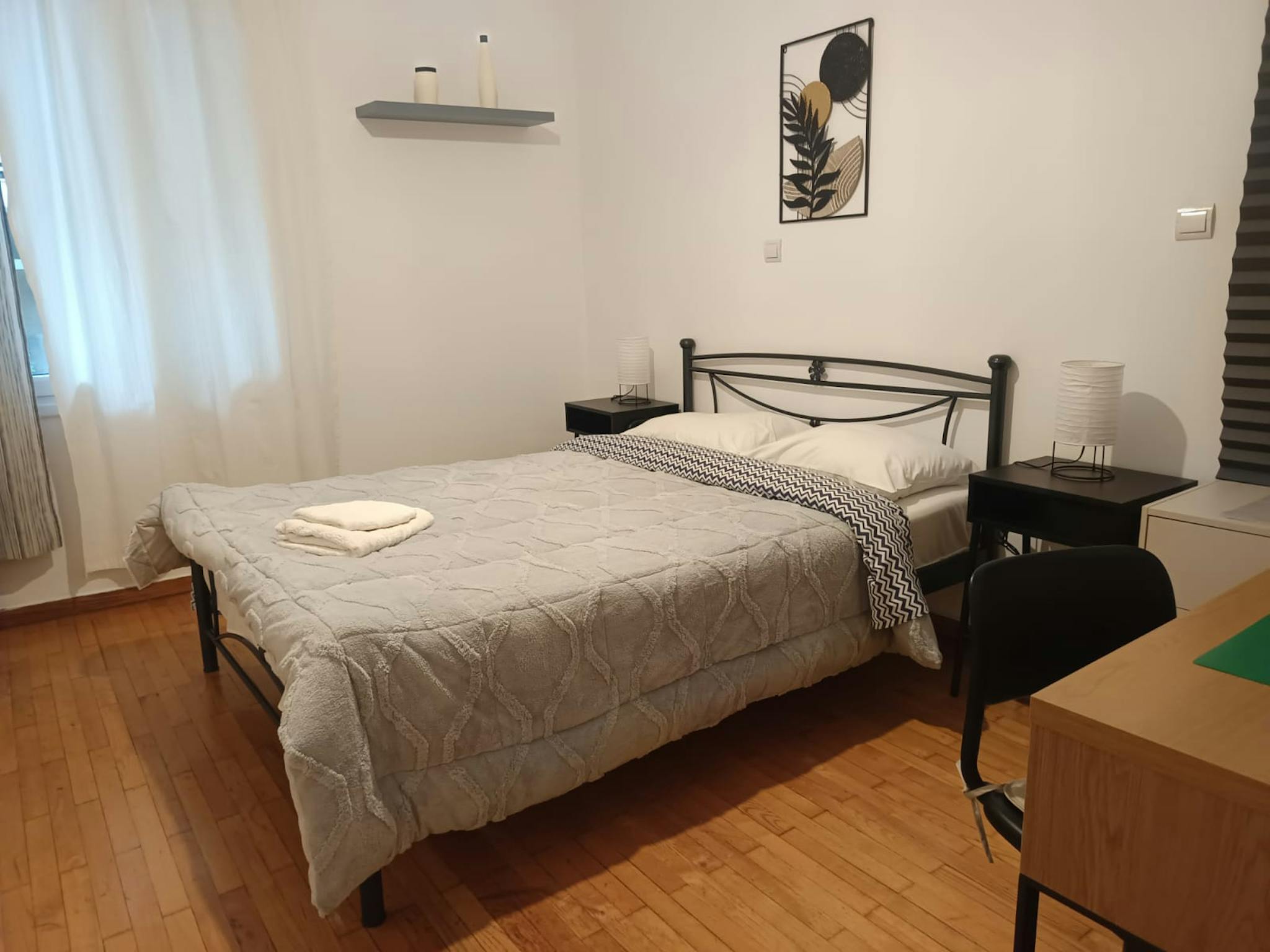 Erifilis, Athina preview