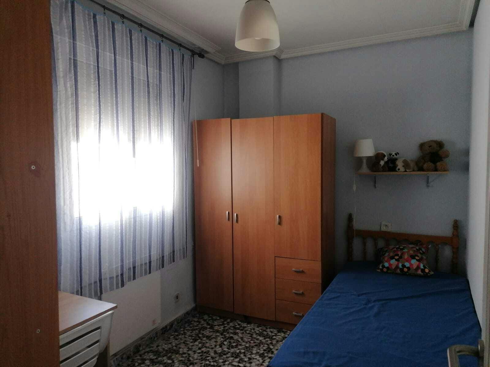 Privat rum att hyra för 375 € i månaden i Murcia, Calle del Pilar