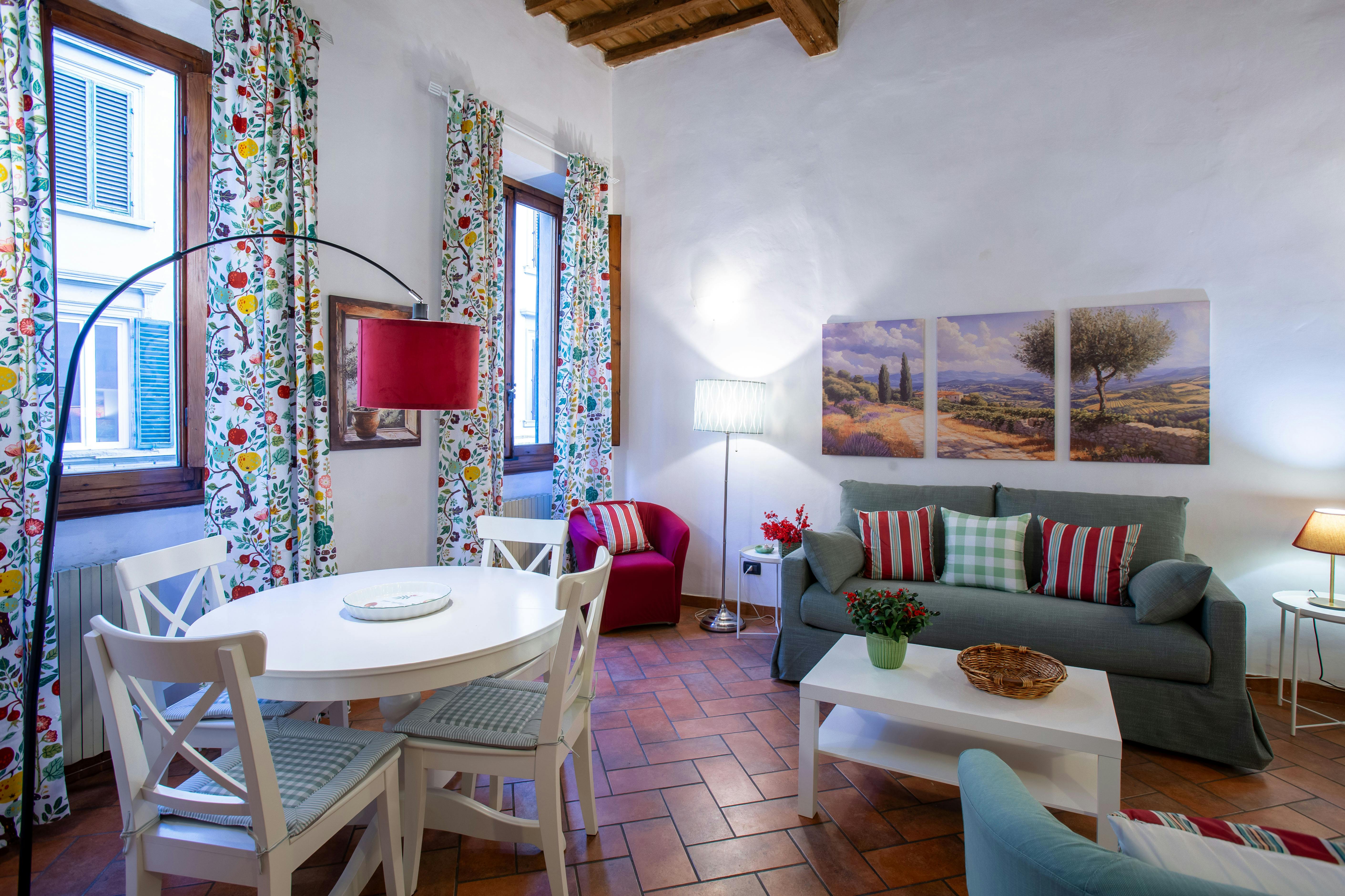 Appartamento in affitto a 1700 € al mese a Florence, Via Romana