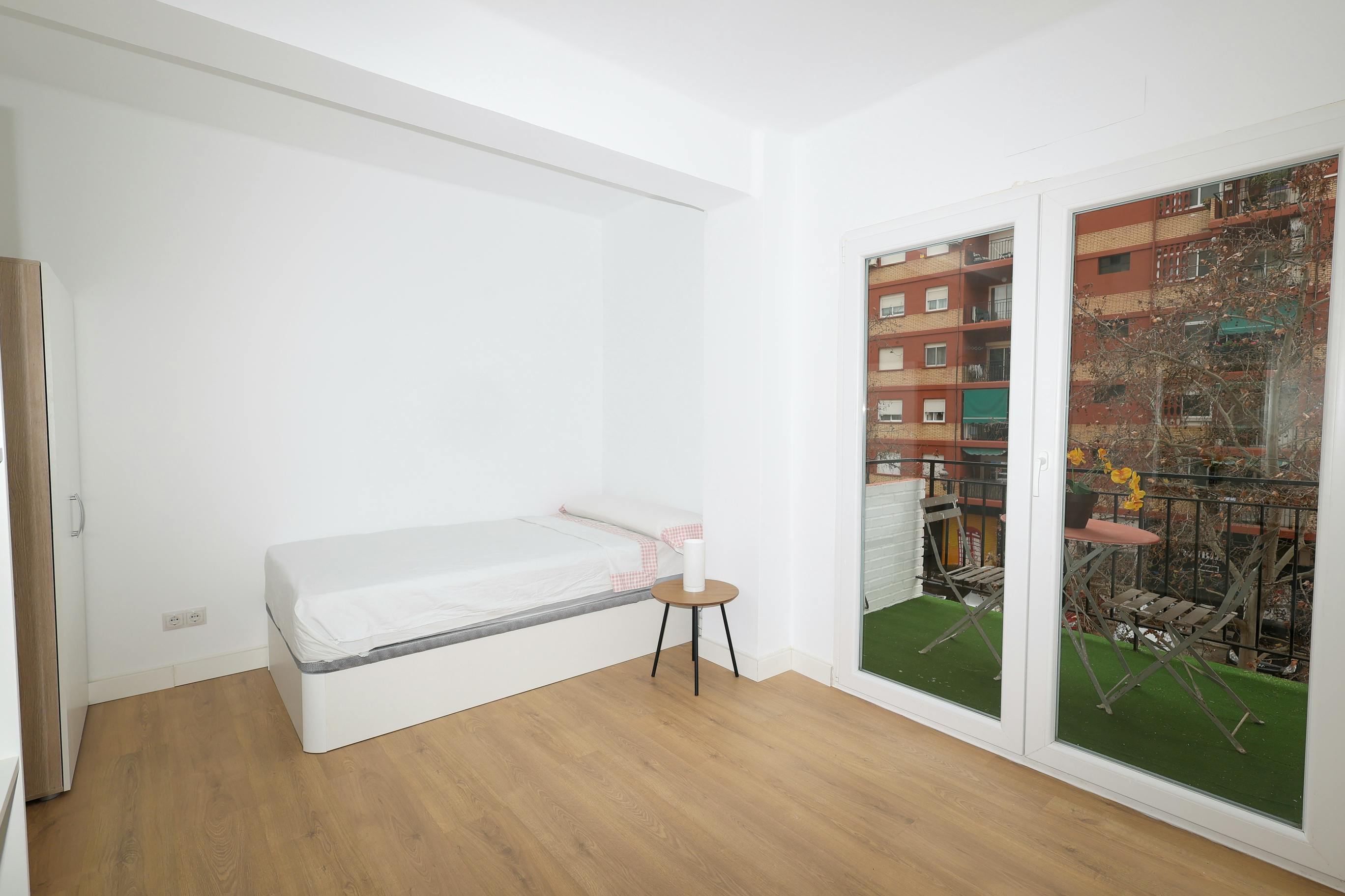 Carrer de l'Explorador Andrés, Valencia Valencia