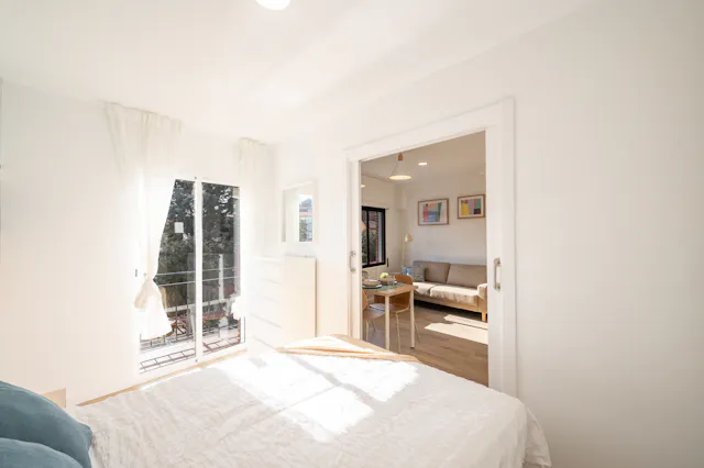 1-Bedroom Building in Calle Piqueñas, Madrid (1683684) room image 2