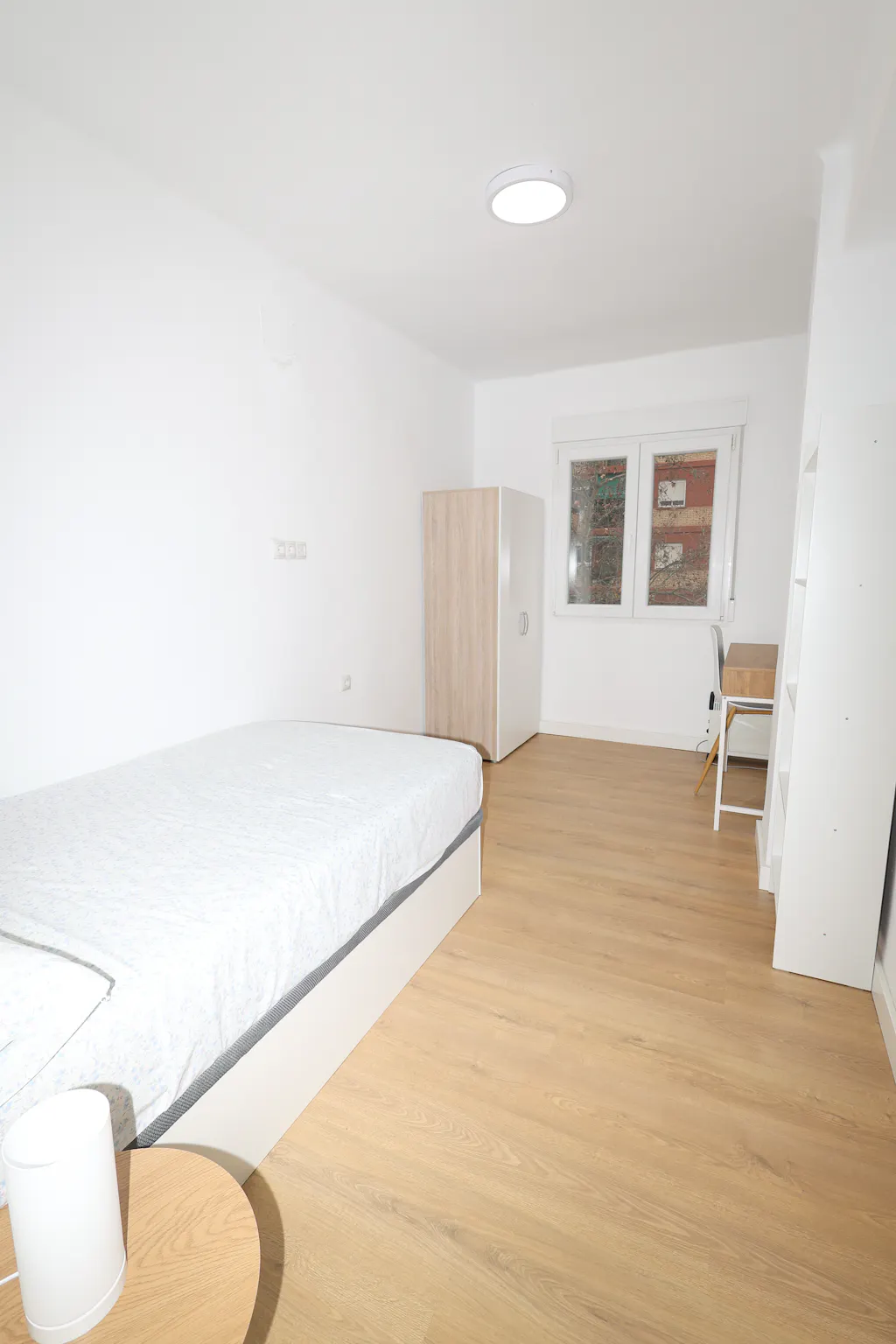 Carrer de l'Explorador Andrés, Valencia preview