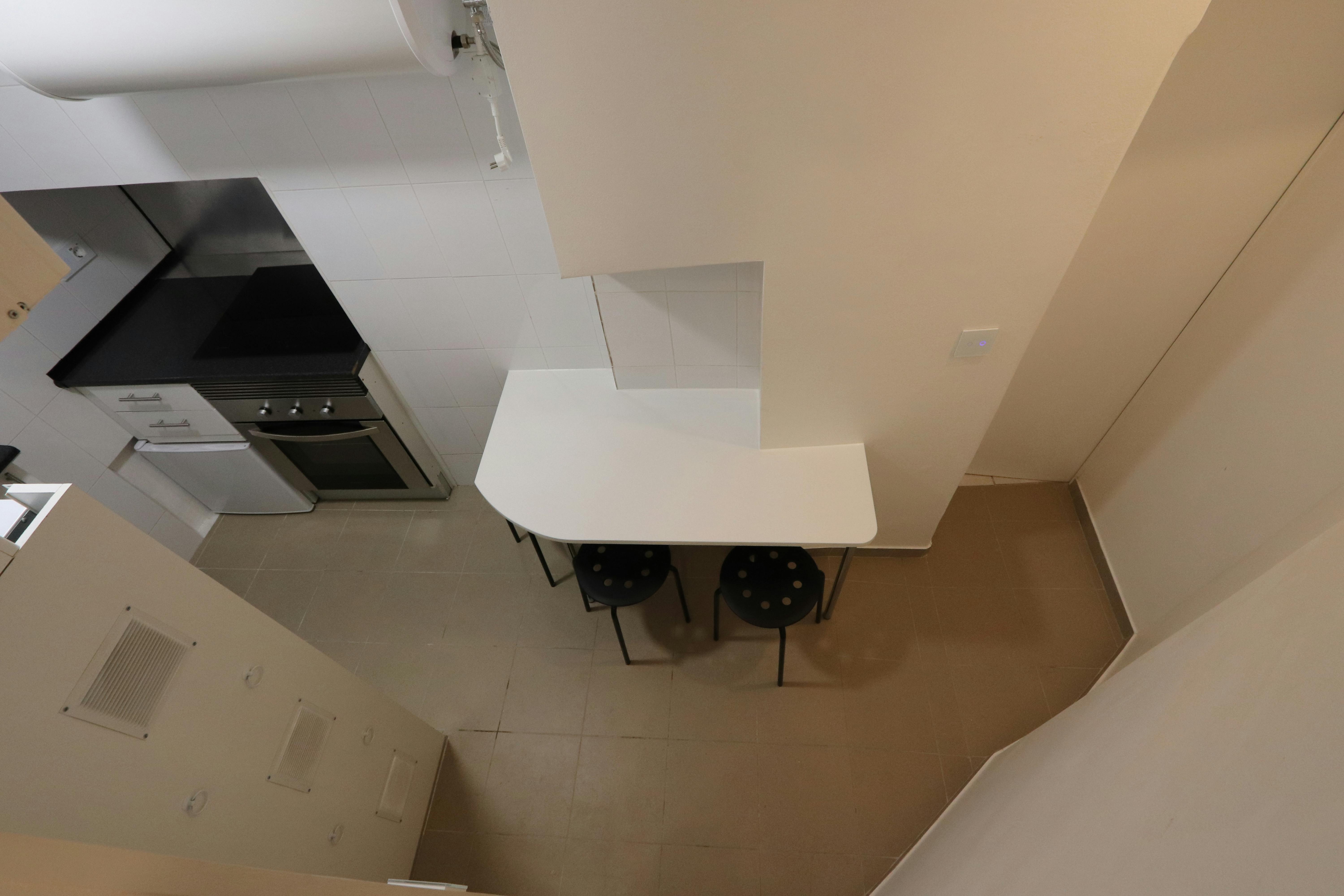 Single room Lisbon, 1 bed, 24m² — photo 9