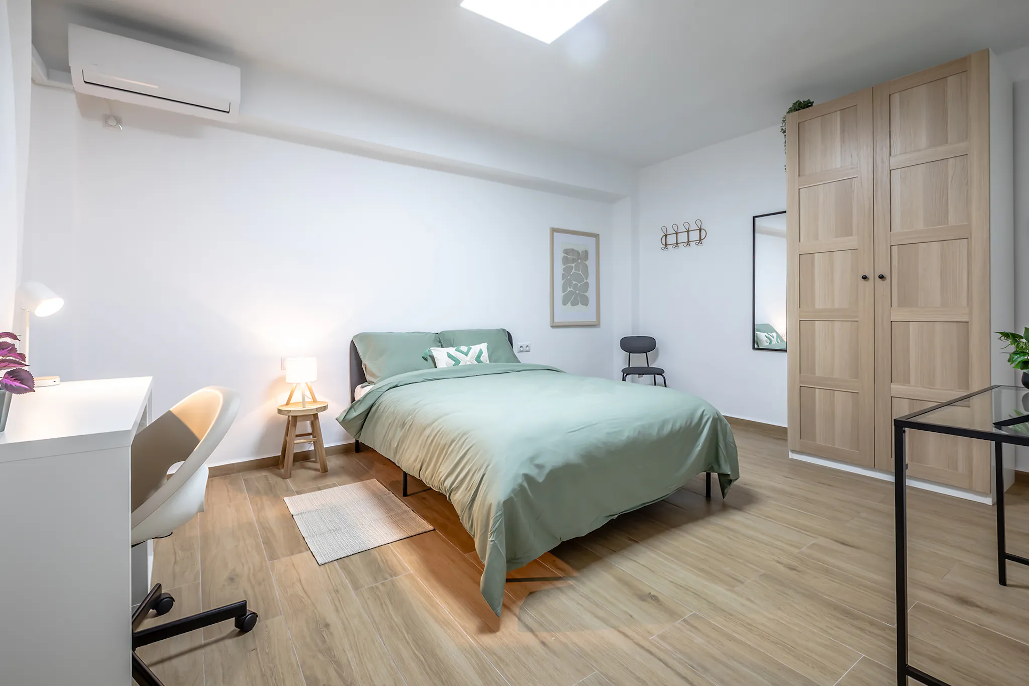 Carrer dels Germans Villalonga, Valencia preview