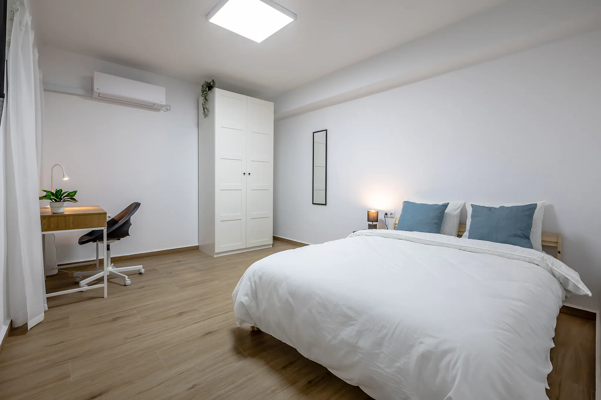 Carrer dels Germans Villalonga, Valencia preview