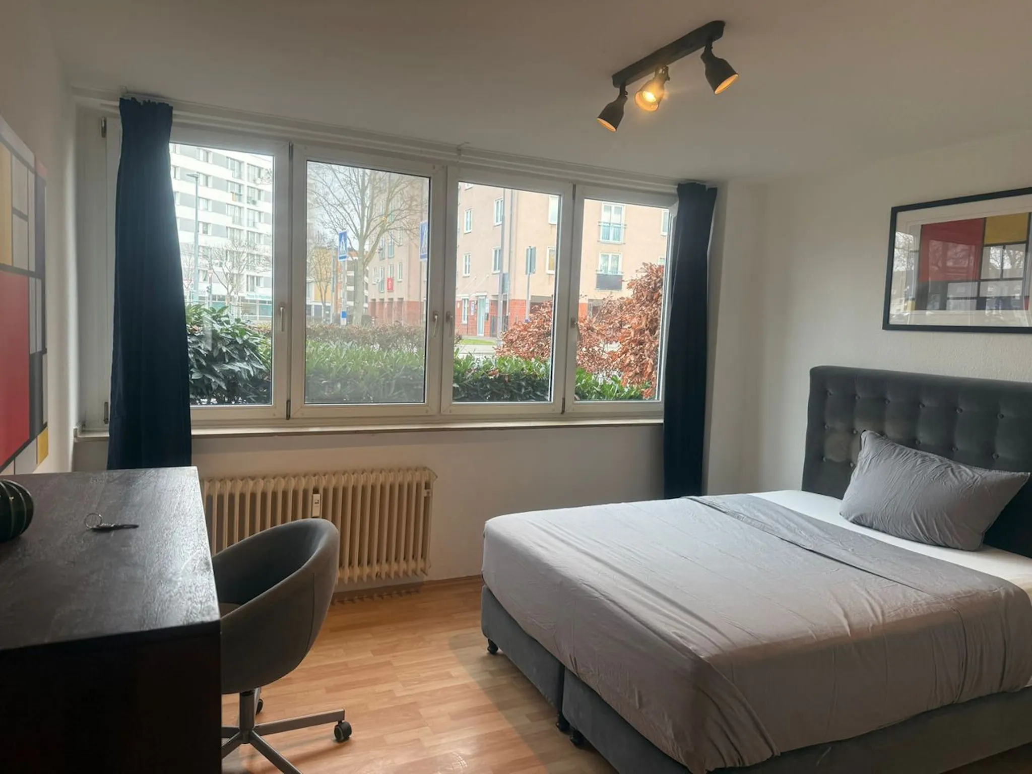 Aachener Straße, Düsseldorf preview