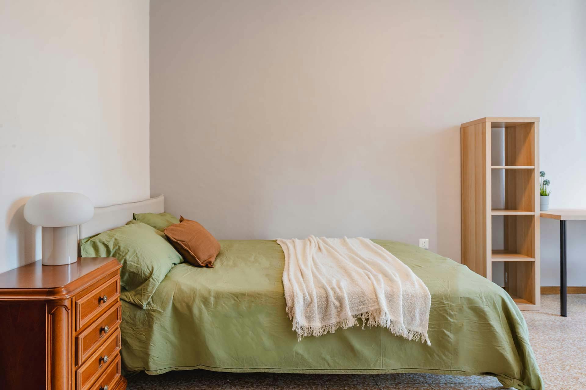 Via Sem Benelli, Milan preview