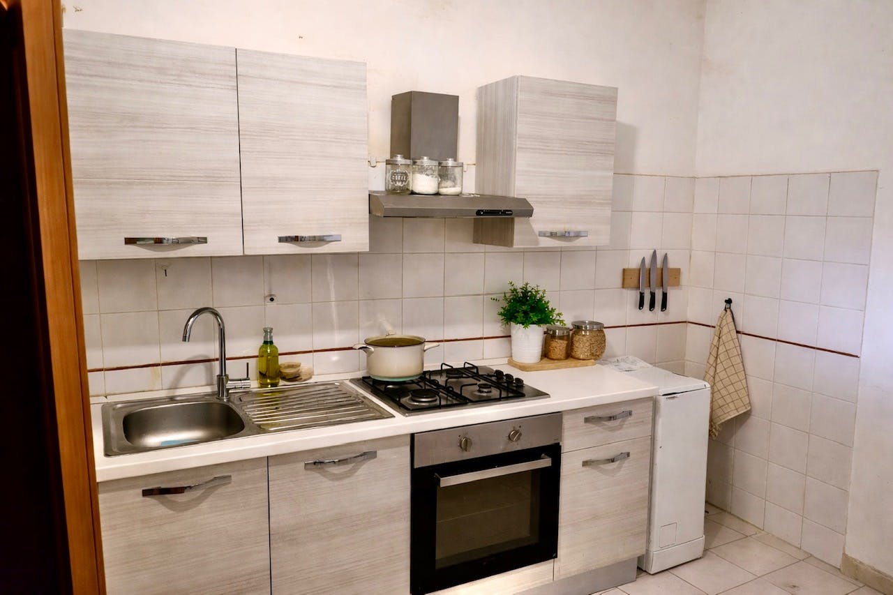 Apartment for rent for €600 per month in Naples, Piazzetta San Giovanni in Porta