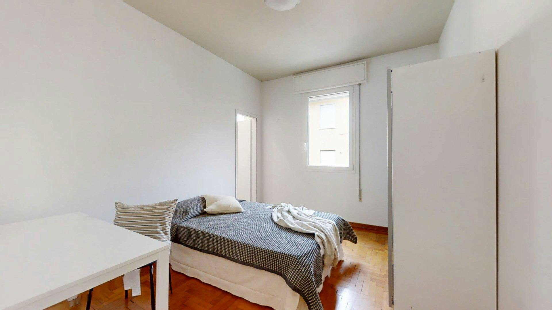 Private room for rent for €370 per month in Padova, Via Leonardo Zize