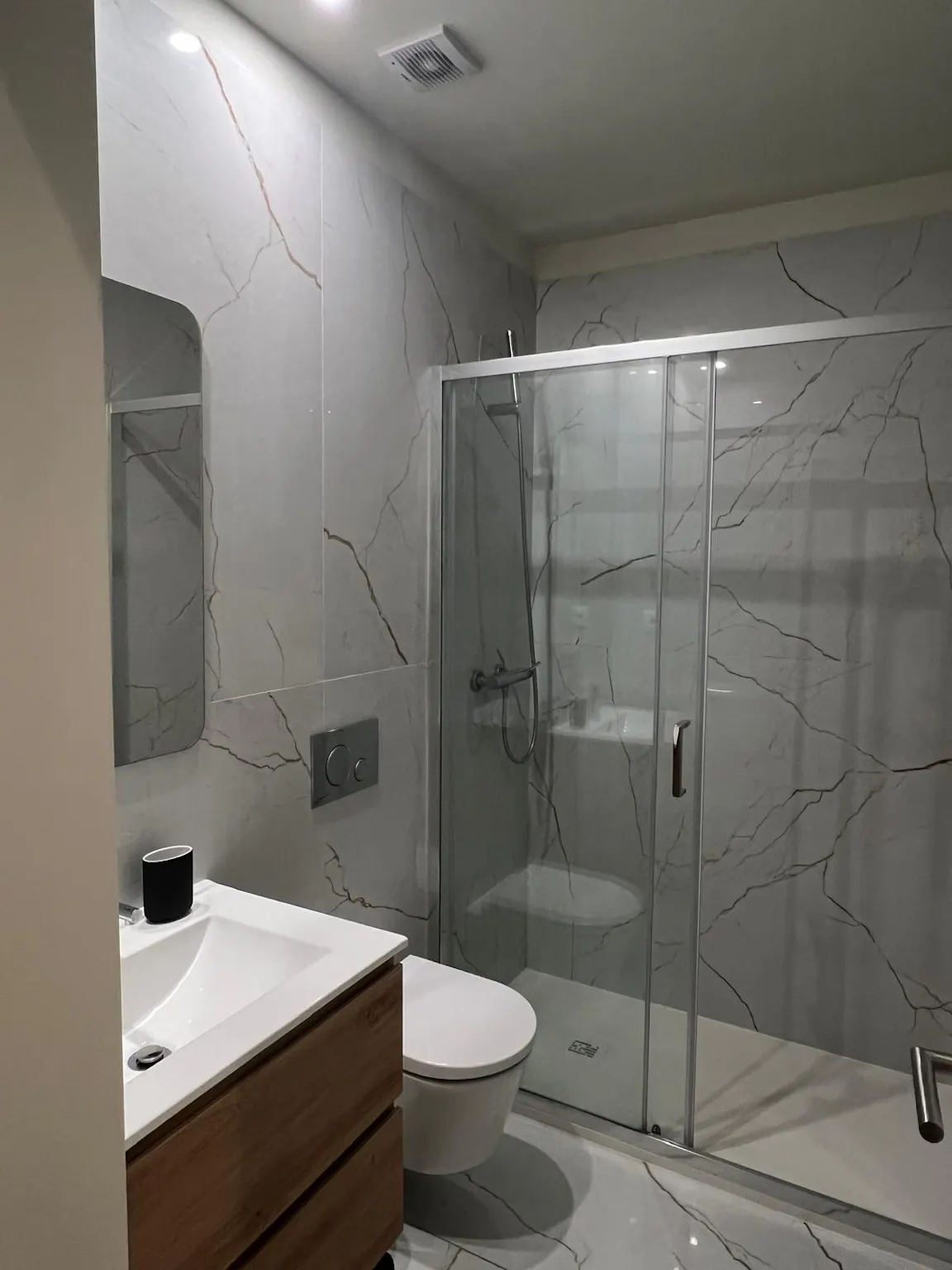 1-Bedroom Apartment in Rua de Entreparedes, Porto (1683994) ROOM 4