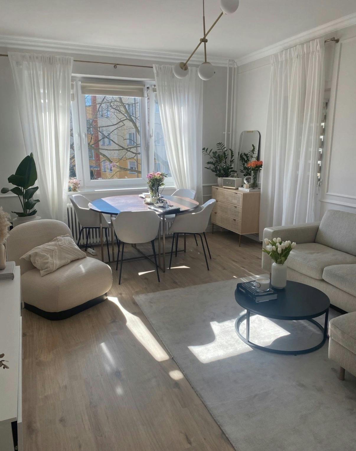 Apartment for rent for €1,190 per month in Berlin, Stockumer Straße