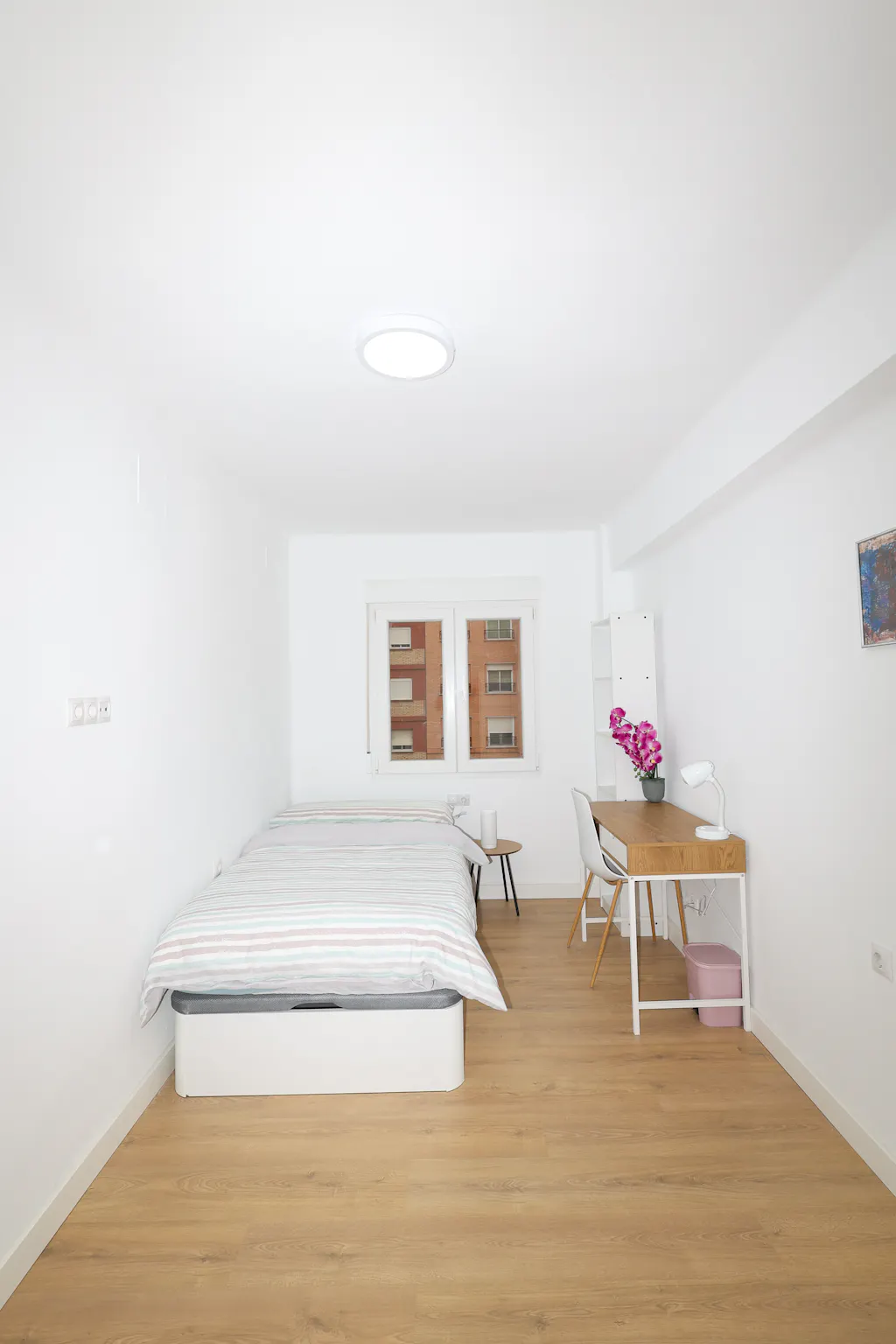 Carrer de l'Explorador Andrés, Valencia preview