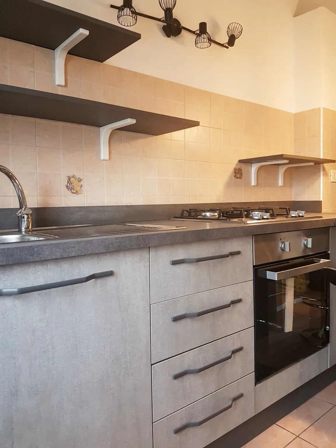 1-Bedroom Apartment in Via Gardone, Milan (1684108) ROOM 4