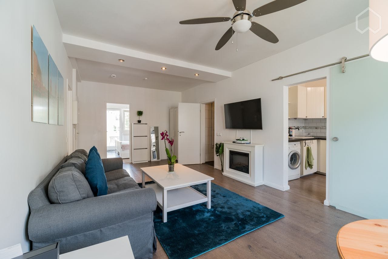 Apartment for rent for €830 per month in Schaerbeek, Avenue Louis Bertrand