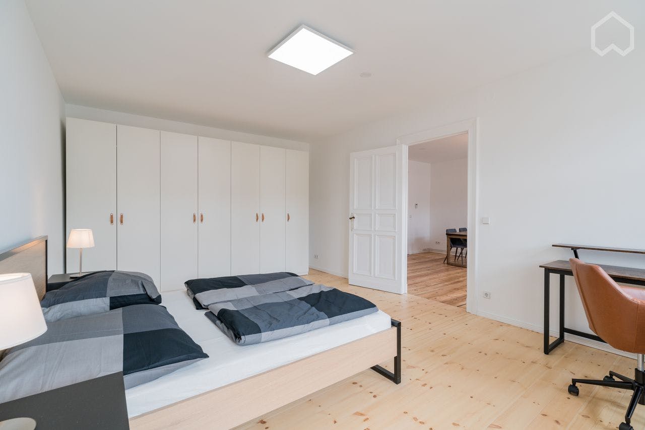 Apartment for rent for €800 per month in Antwerpen, Desguinlei