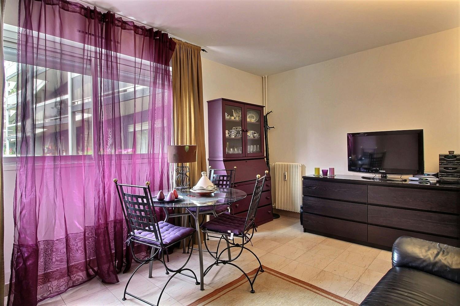 Rue Saint-Saëns, Paris preview