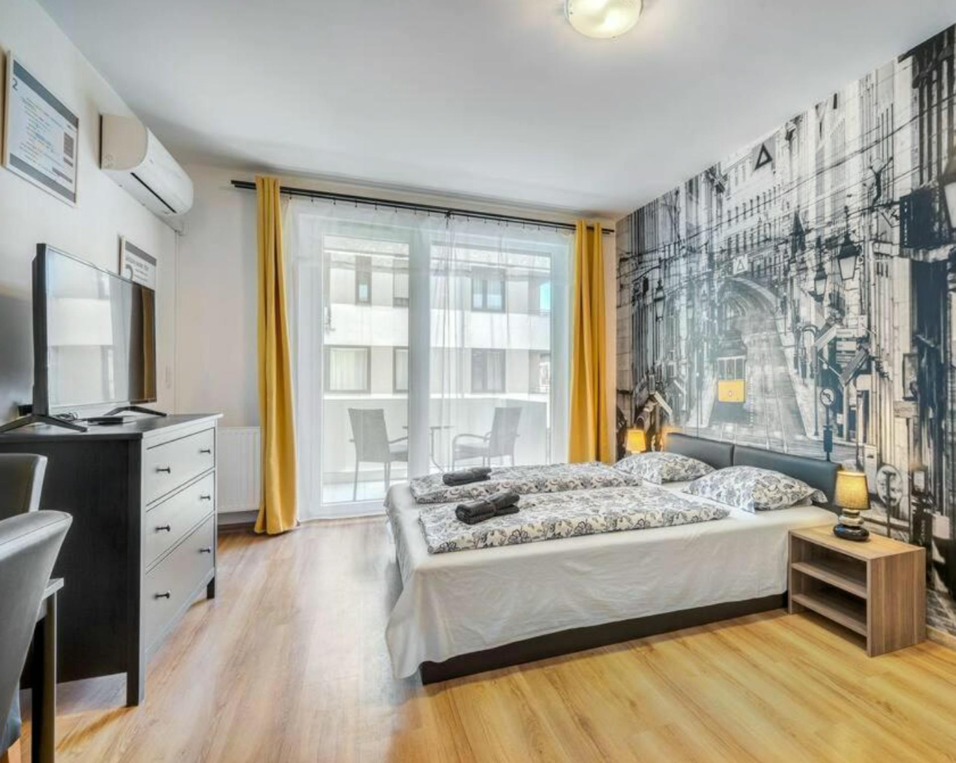 Corvin sétány, Budapest preview