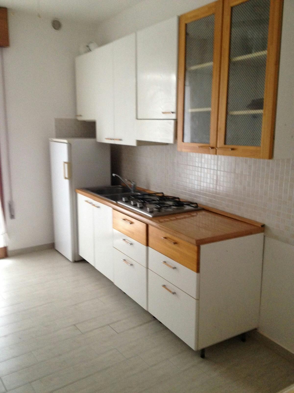 Private room for rent for €580 per month in Padova, Via Duca degli Abruzzi