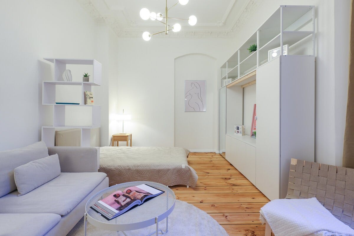 Mieszkanie do wynajęcia za 1200 € miesięcznie w mieście Berlin, Katzbachstraße