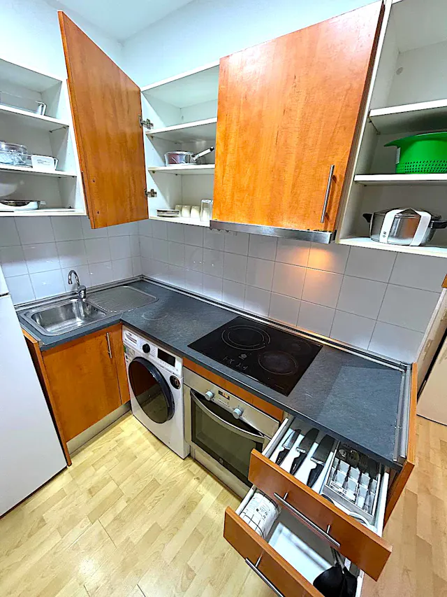 2-Bedroom Apartment in Carrer d'En Roig, Barcelona (1684530) room image 50