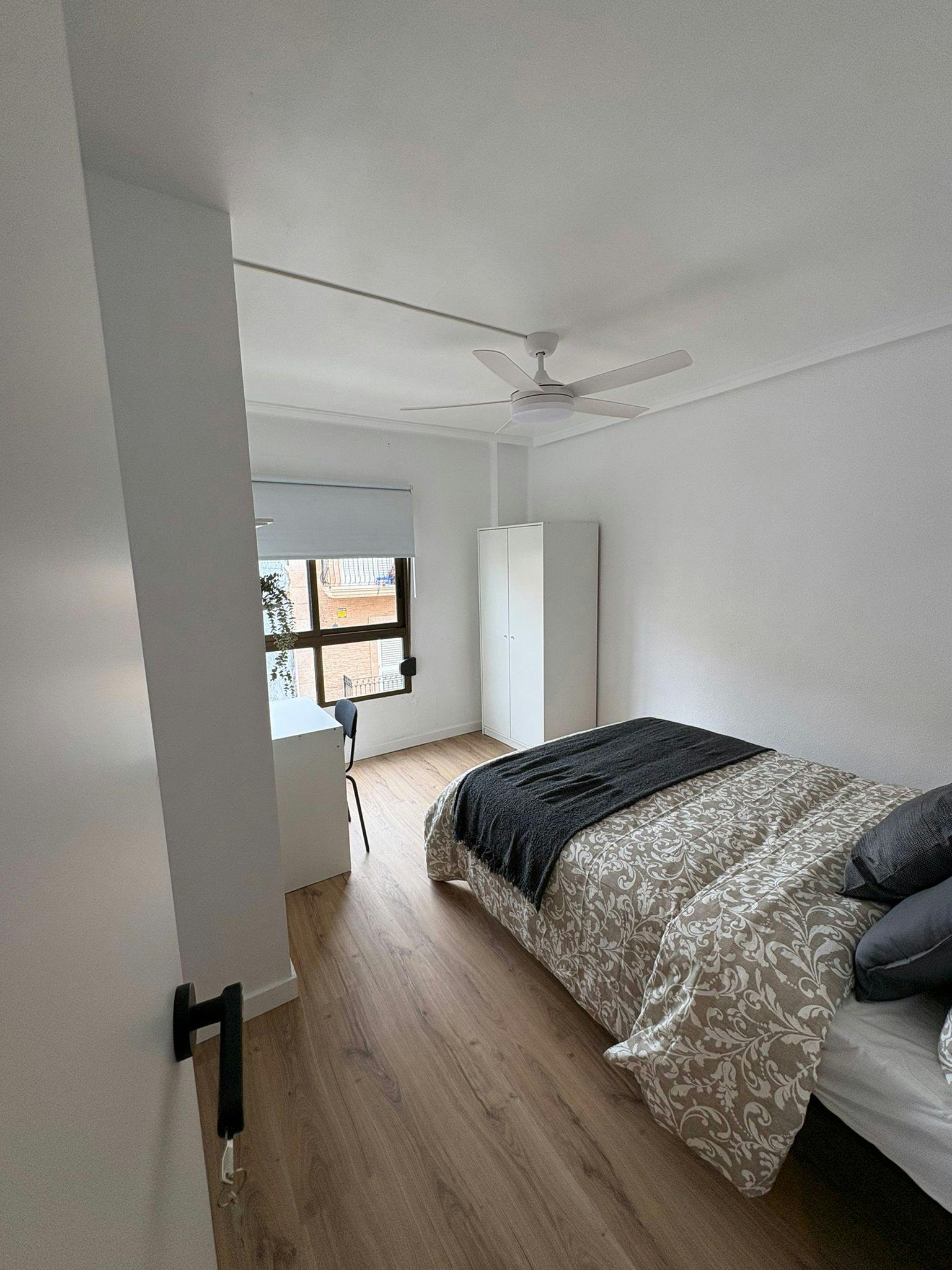 Carrer de València, Silla preview