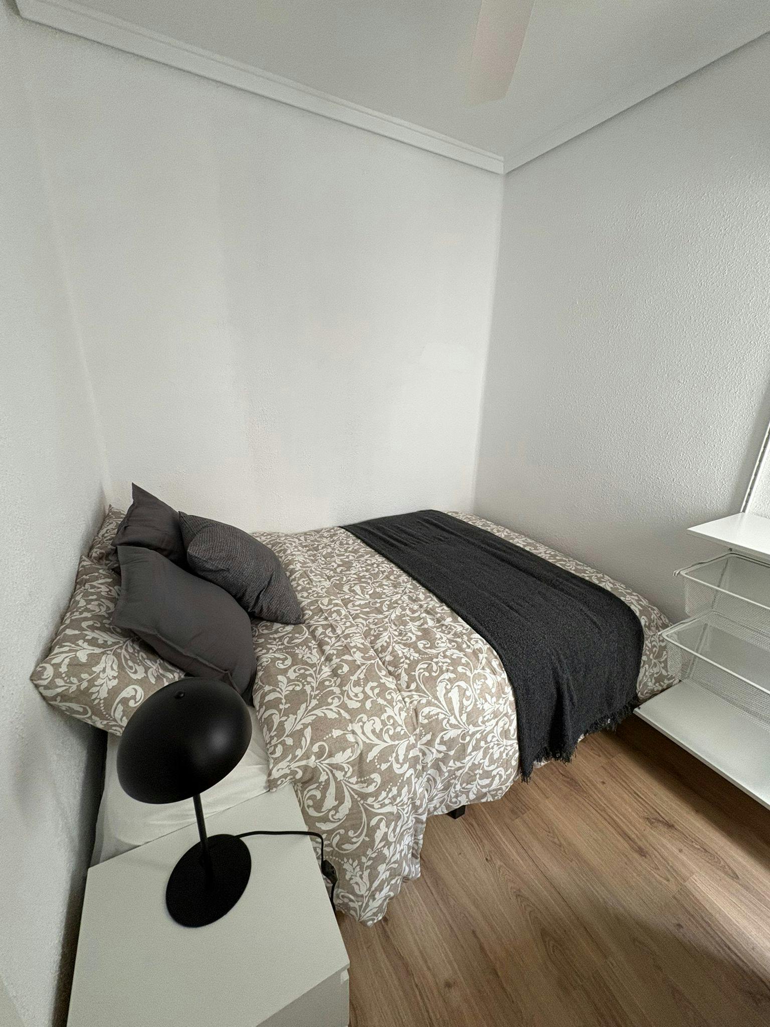 Carrer de València, Silla preview