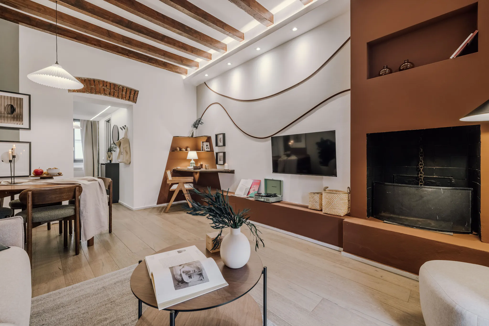 Via Bramante, Milan preview