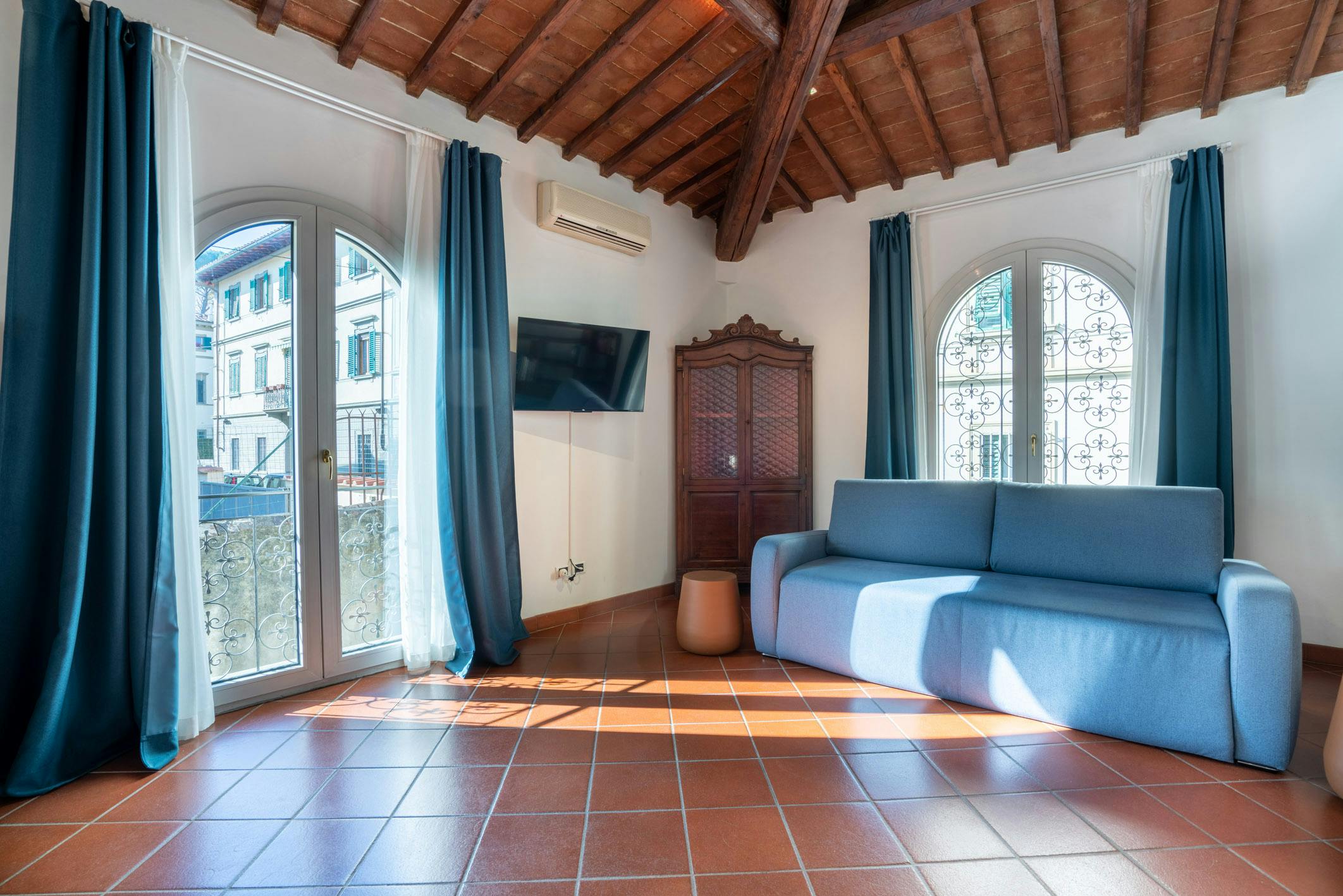 Via Villani, Florence preview