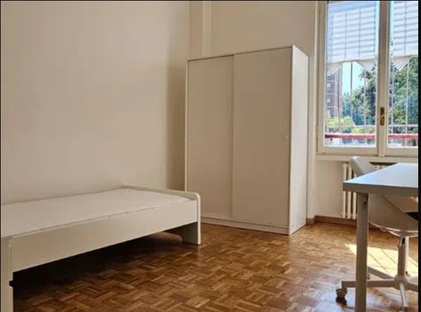 Quarto privado para alugar por € 700 por mês em Milan, Via Sulmona