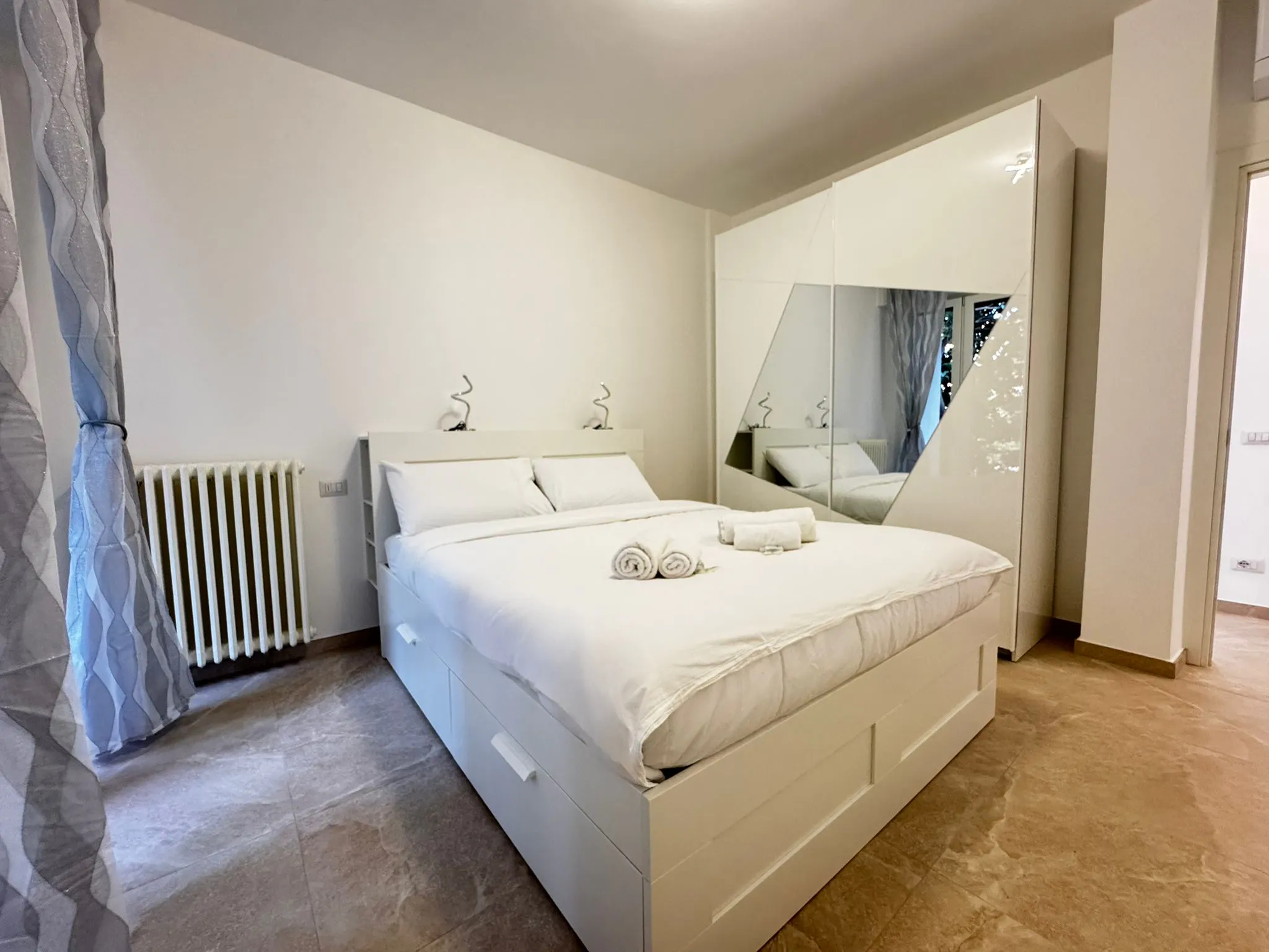 Via Sem Benelli, Milan preview