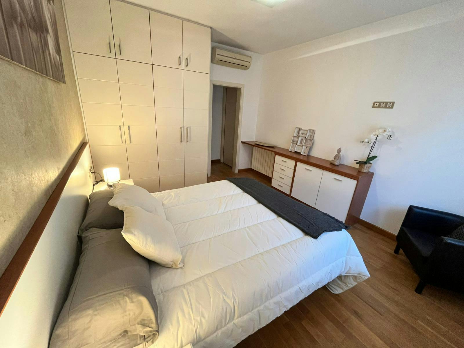 Shared room for rent for €850 per month in Barcelona, Carrer de Mascaró