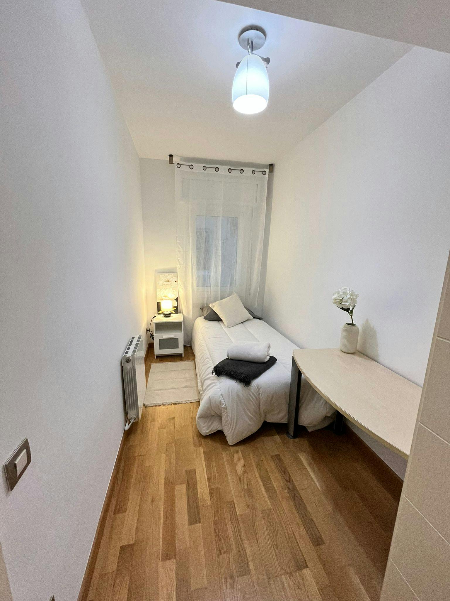 Приватна кімната за оренду для 550 EUR на місяць у Barcelona, Carrer de Mascaró