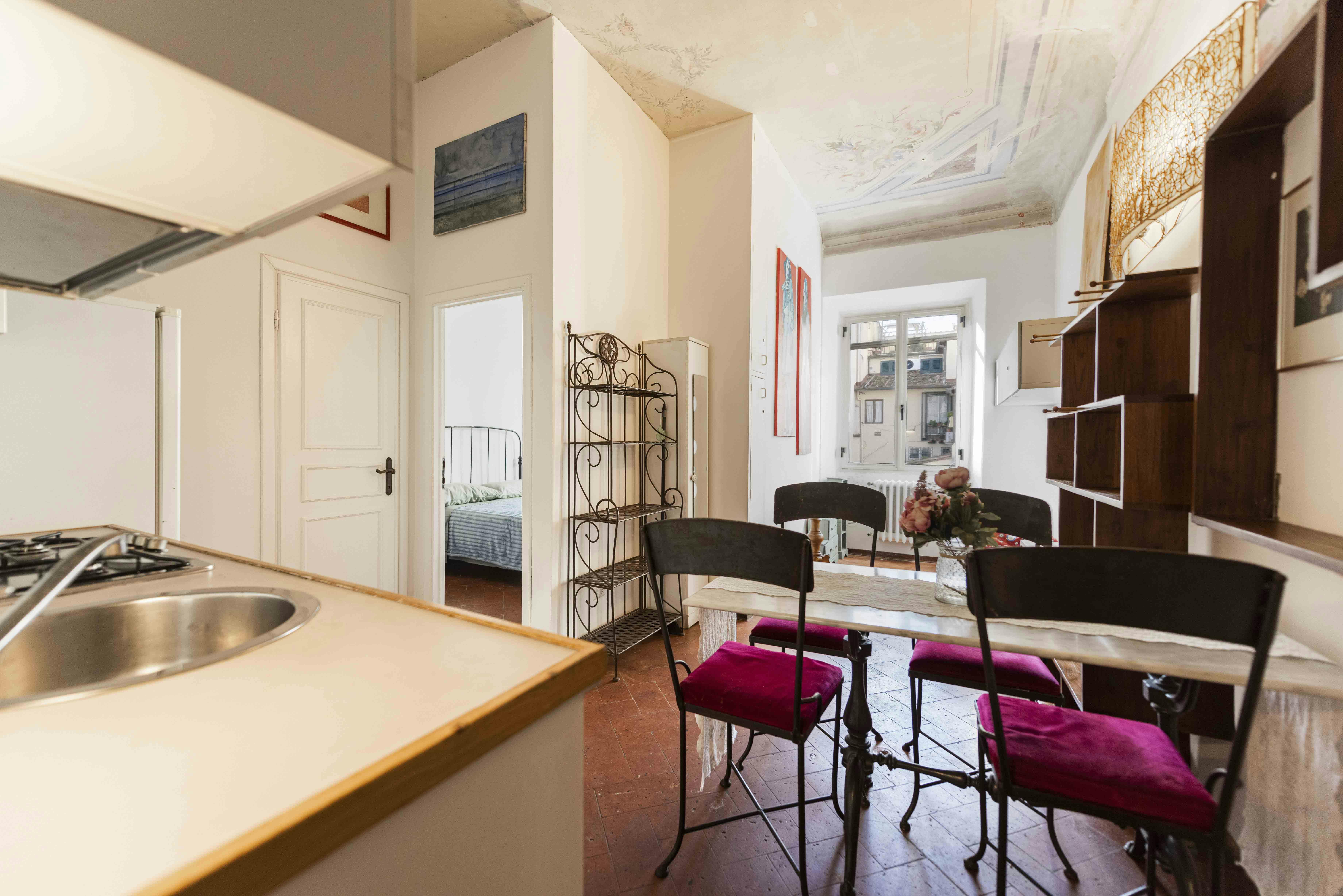 Apartment for rent for €1,600 per month in Florence, Via Laura