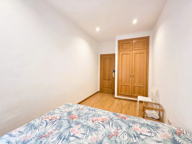Private room in Calle de la Reina, Madrid (1684813) room image 2