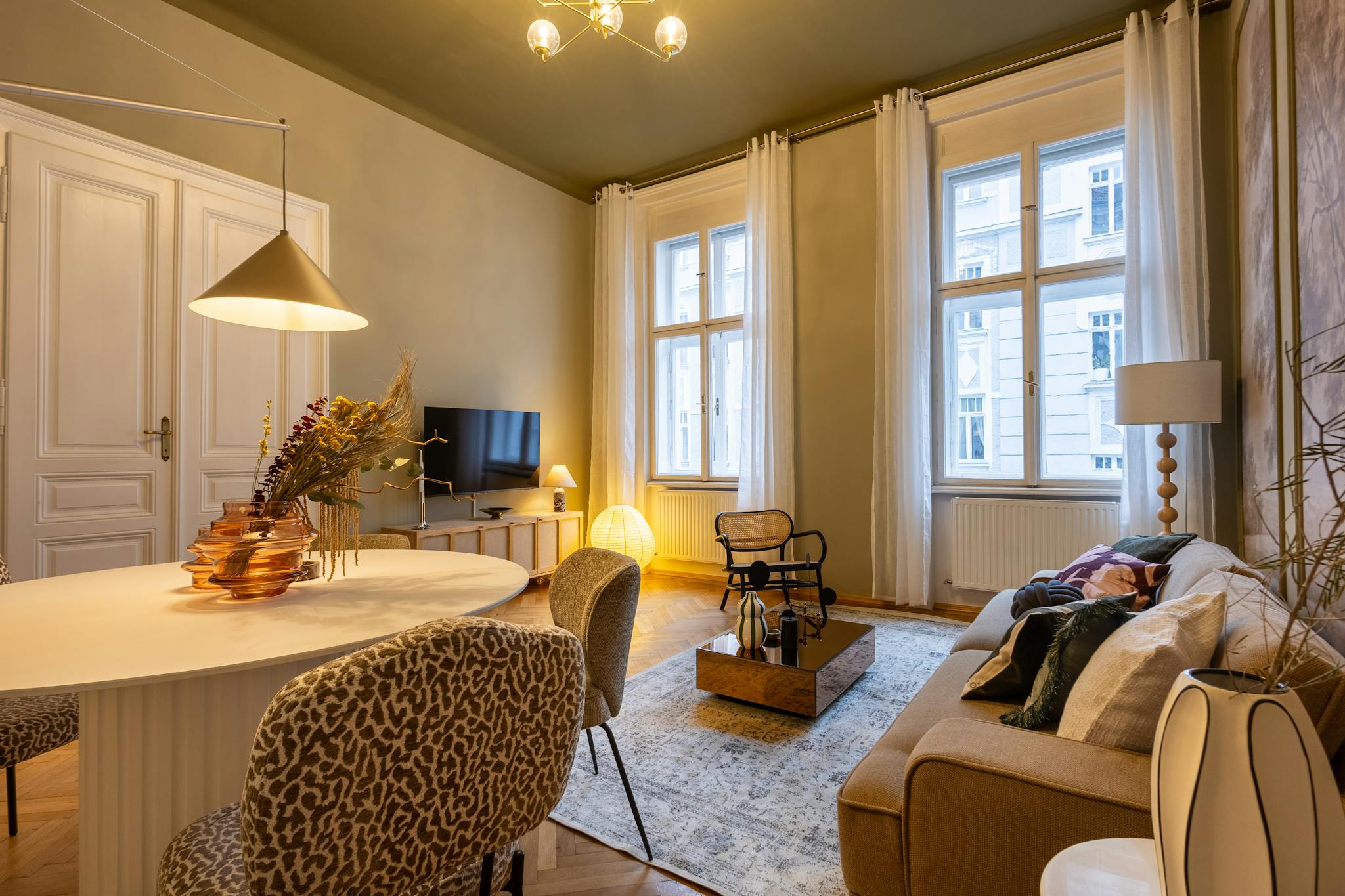 Strozzigasse, Vienna preview