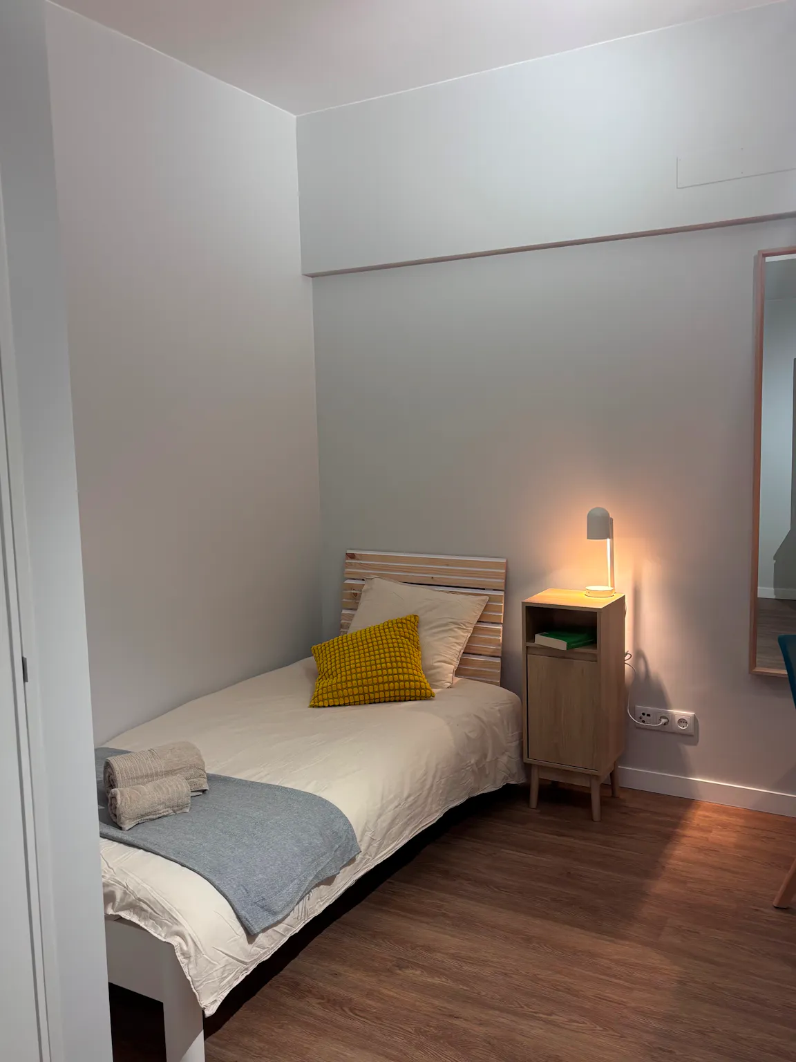 Rua de Dona Estefânia, Lisbon preview