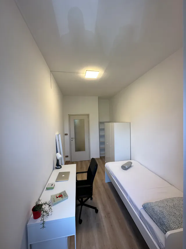 Private room in Via Luigi Bellotti Bon, Turin (1684858) room image 2