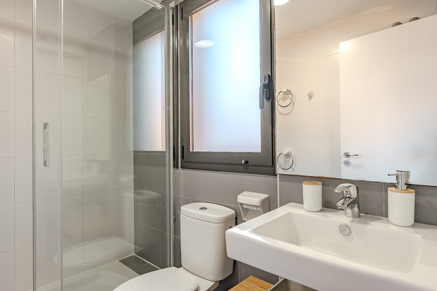 Single room Sant Cugat Del Vallès, 1 bed, 15m² — photo 16