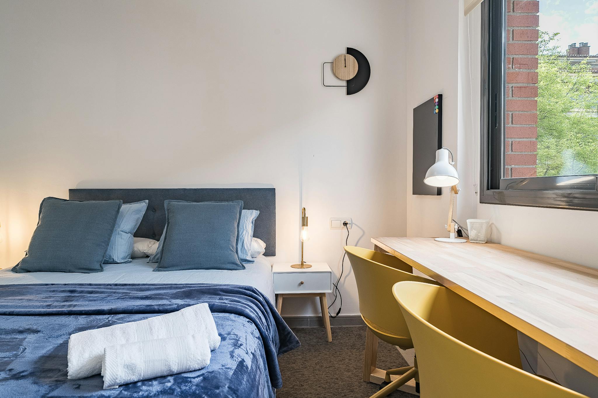 Plaça Creu de Coll Fava, Sant Cugat del Vallès preview