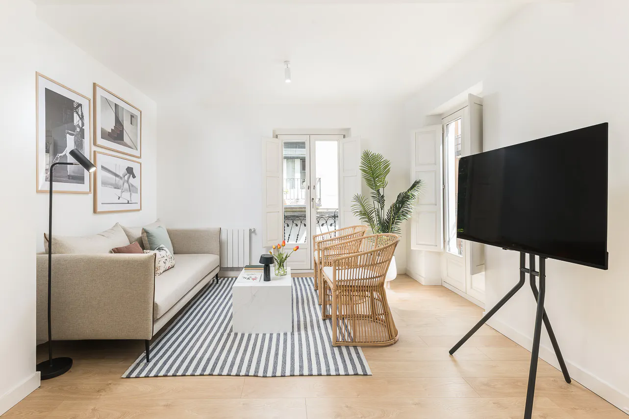 1-Bedroom Apartment in Calle de San Carlos, Madrid (1684899) COMMON_AREA 3